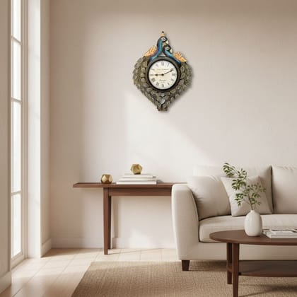 Handicraft Painted Beautiful Gift Peacock Wall Clock